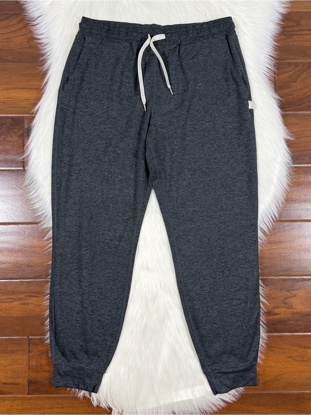 Vuori Women's Size Small Charcoal Heather Performance Jogger Pants